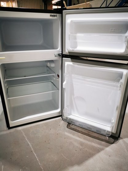 Undercounter Fridge Freezer - Image 5