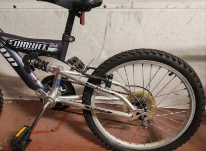 Grey/Silver Kids Bike - Image 3