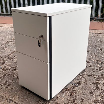 3 Draw Pedestal on Wheels With Key