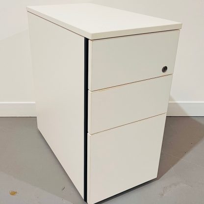 3 Draw Pedestal on Wheels Without Key