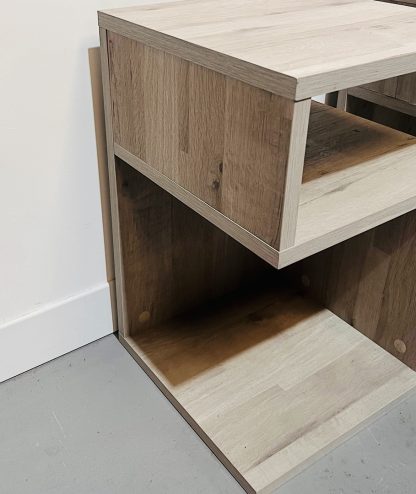 2 Bedside Tables - Image 5