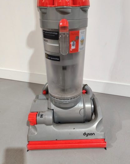Dyson Vacuum Cleaner - Image 3