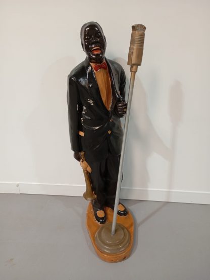 Male Jazz Singer Figurine - Image 2