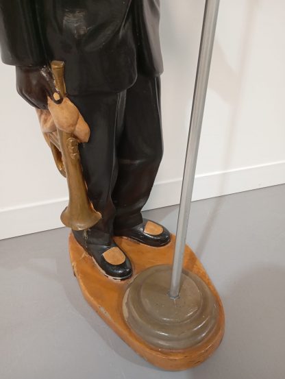 Male Jazz Singer Figurine - Image 3