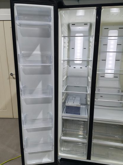 Samsung fridge freezer - Image 9