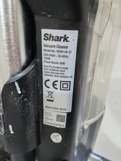 Shark lift away vacuum - Image 3