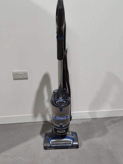 Shark lift away vacuum